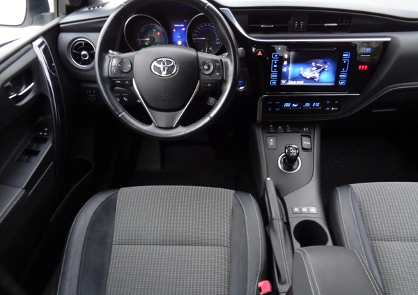 Toyota Auris cena 55900 przebieg: 212000, rok produkcji 2015 z Częstochowa małe 667